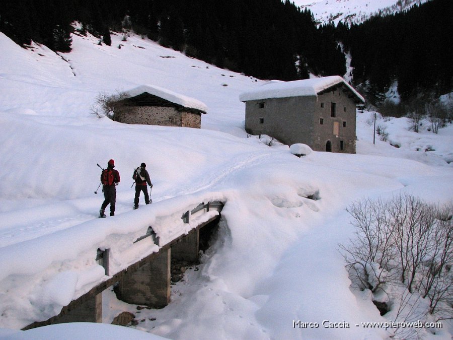 02_Molta neve già in partenza.jpg